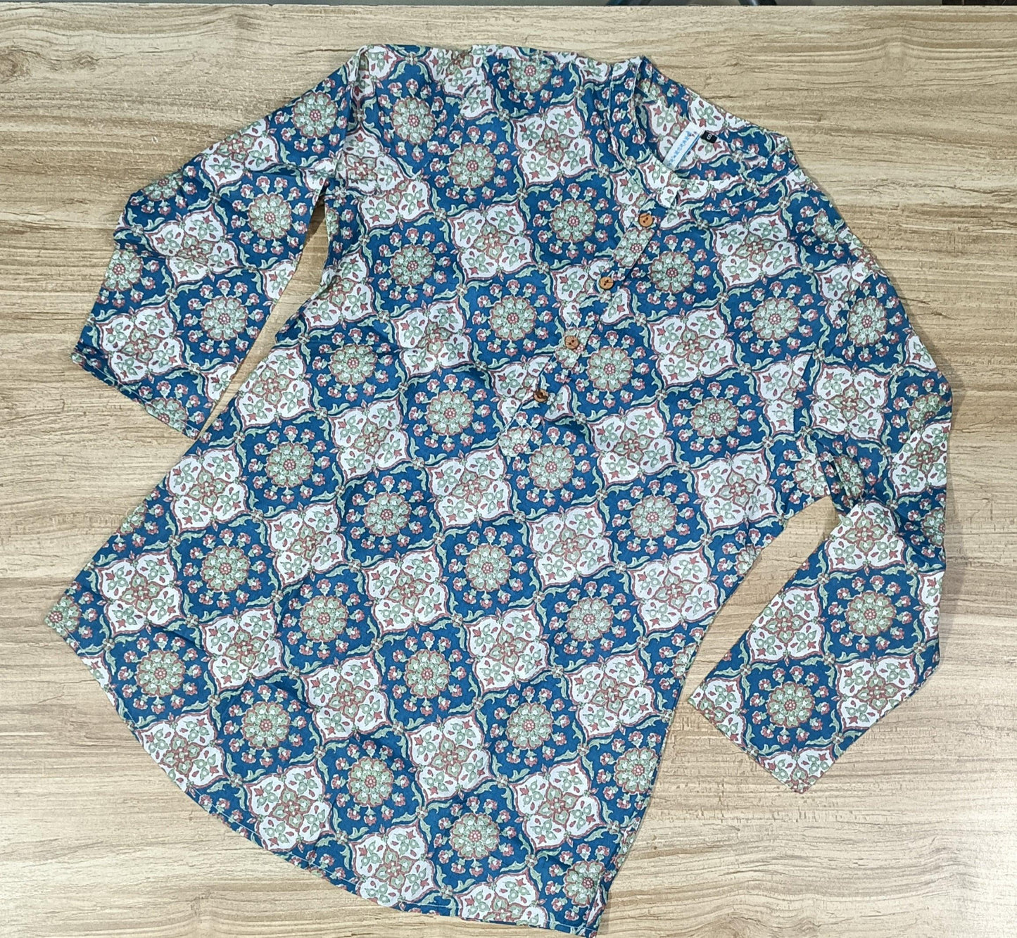 Women's Ajrakh Printed Cotton Kurta