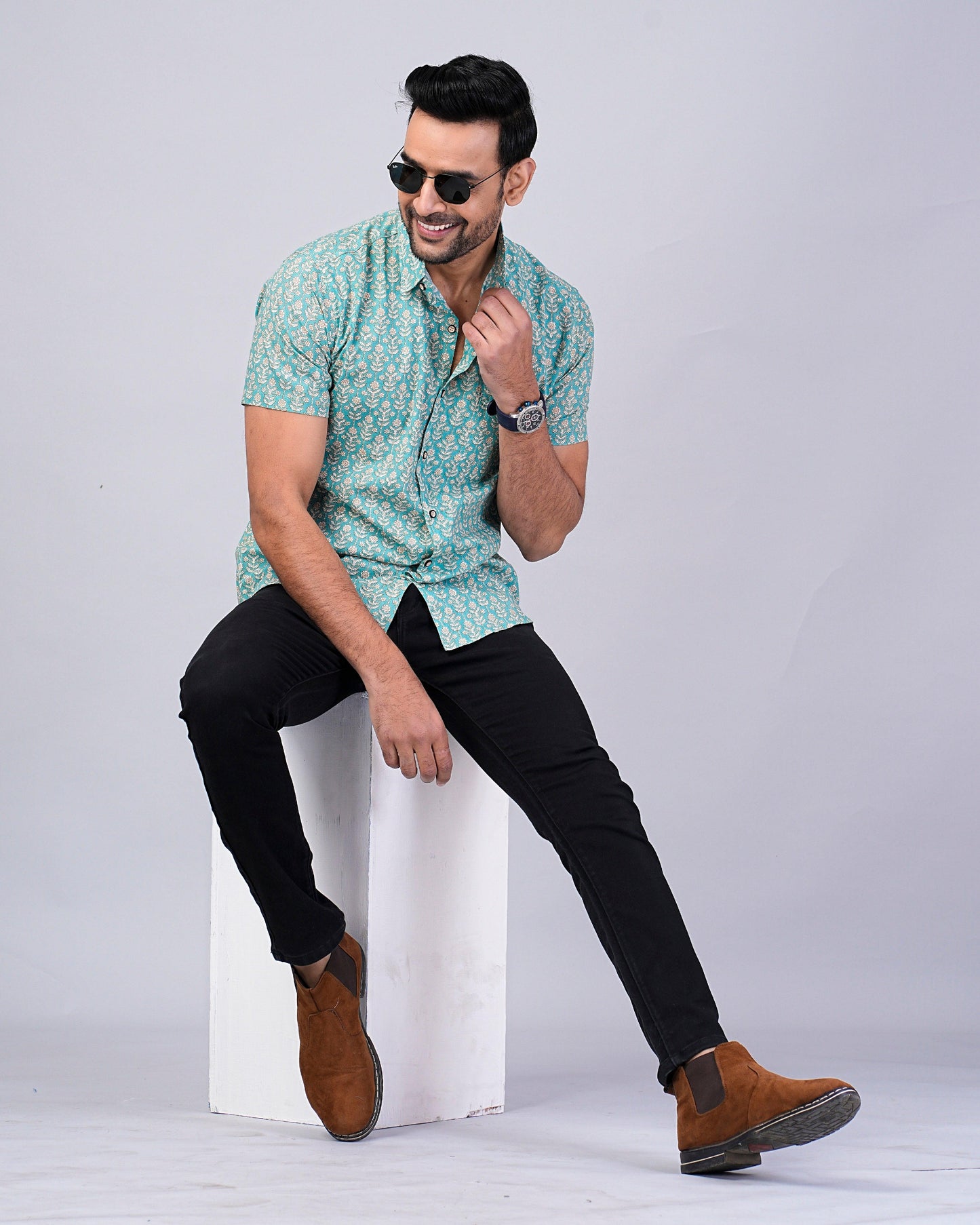 Men's Sage-Green Floral Printed Half-Sleeves shirts