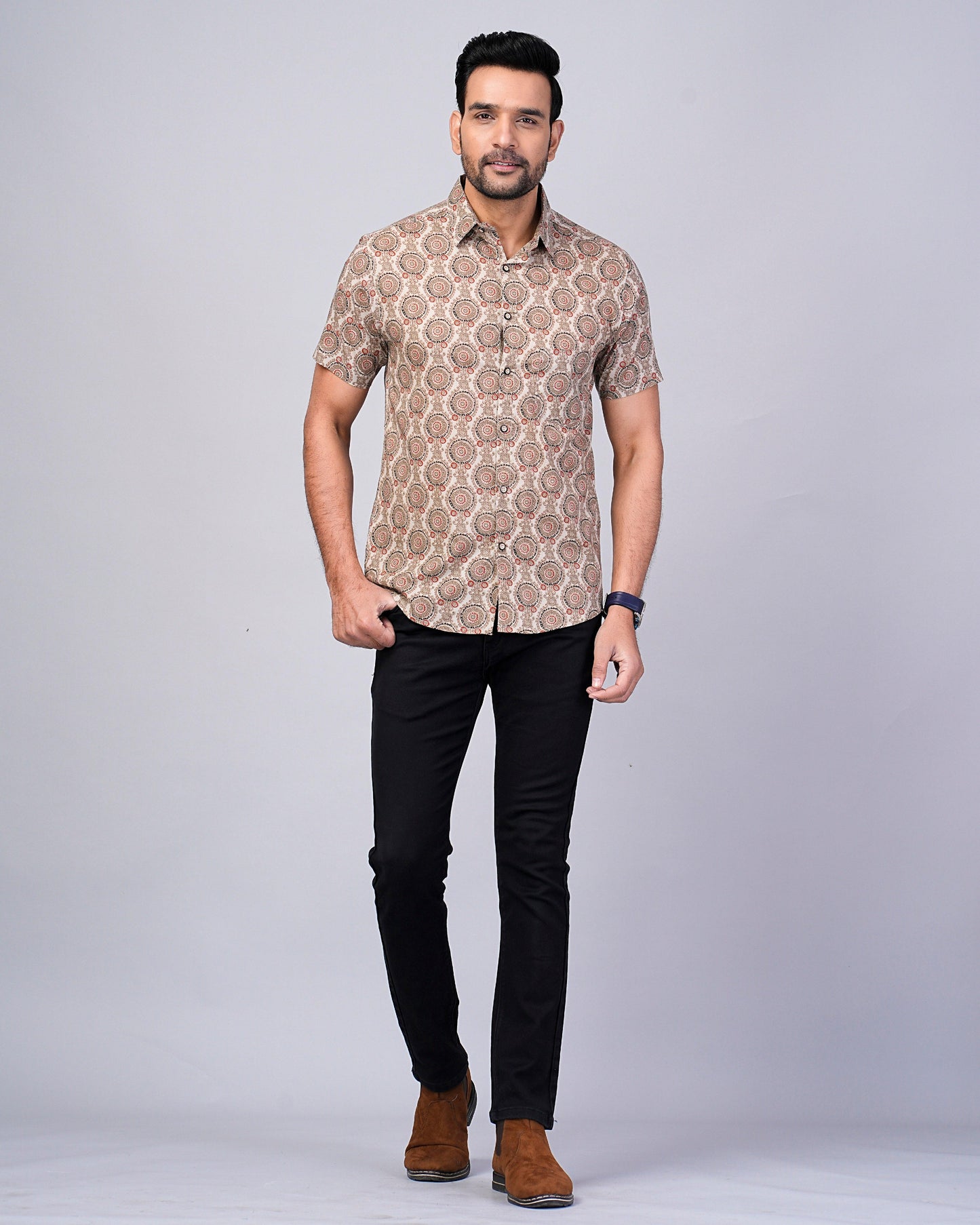 Men's Motif Floral Printed Half-Sleeves shirts