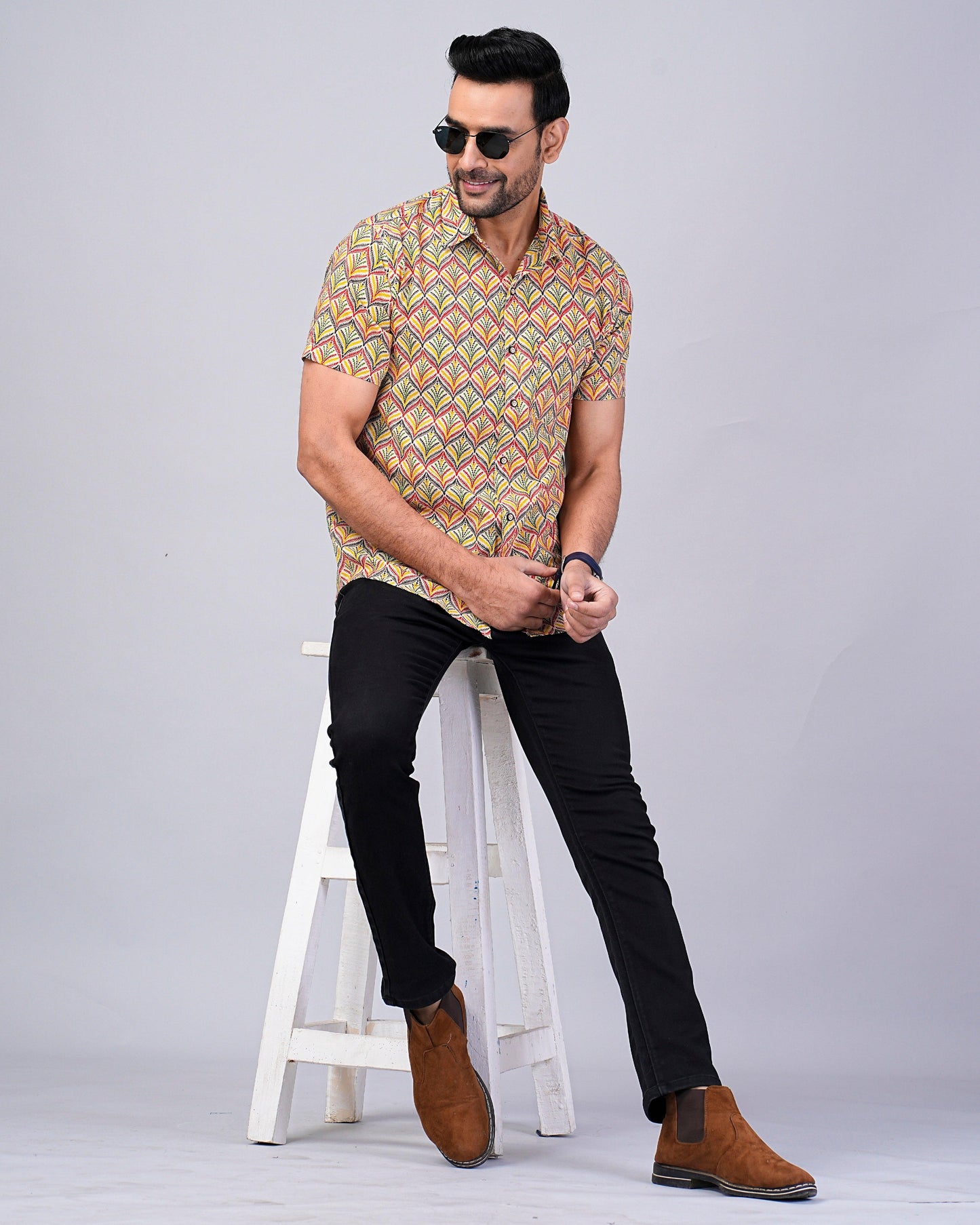 Men's Floral Multi Color Printed Half-Sleeves shirts