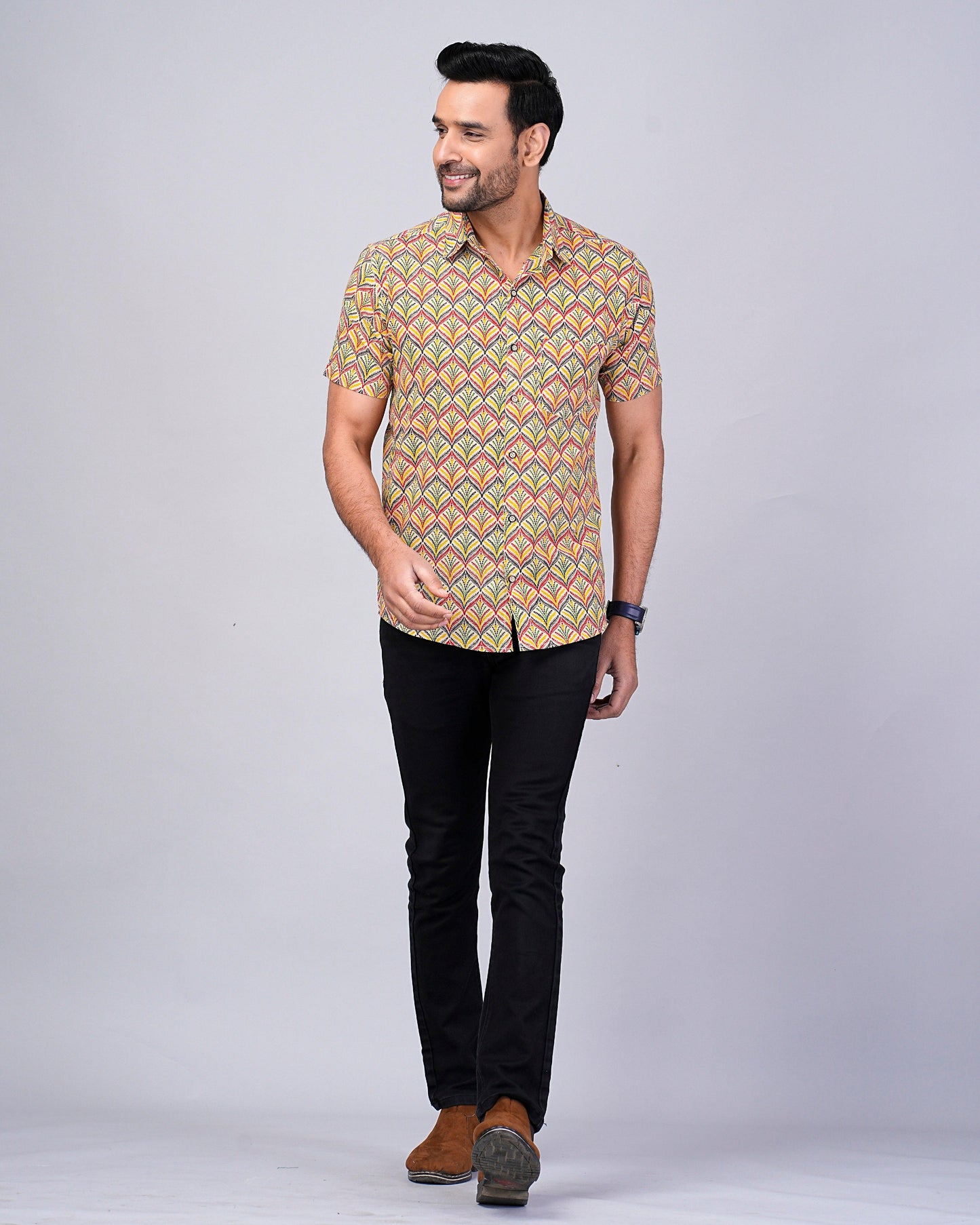 Men's Floral Multi Color Printed Half-Sleeves shirts