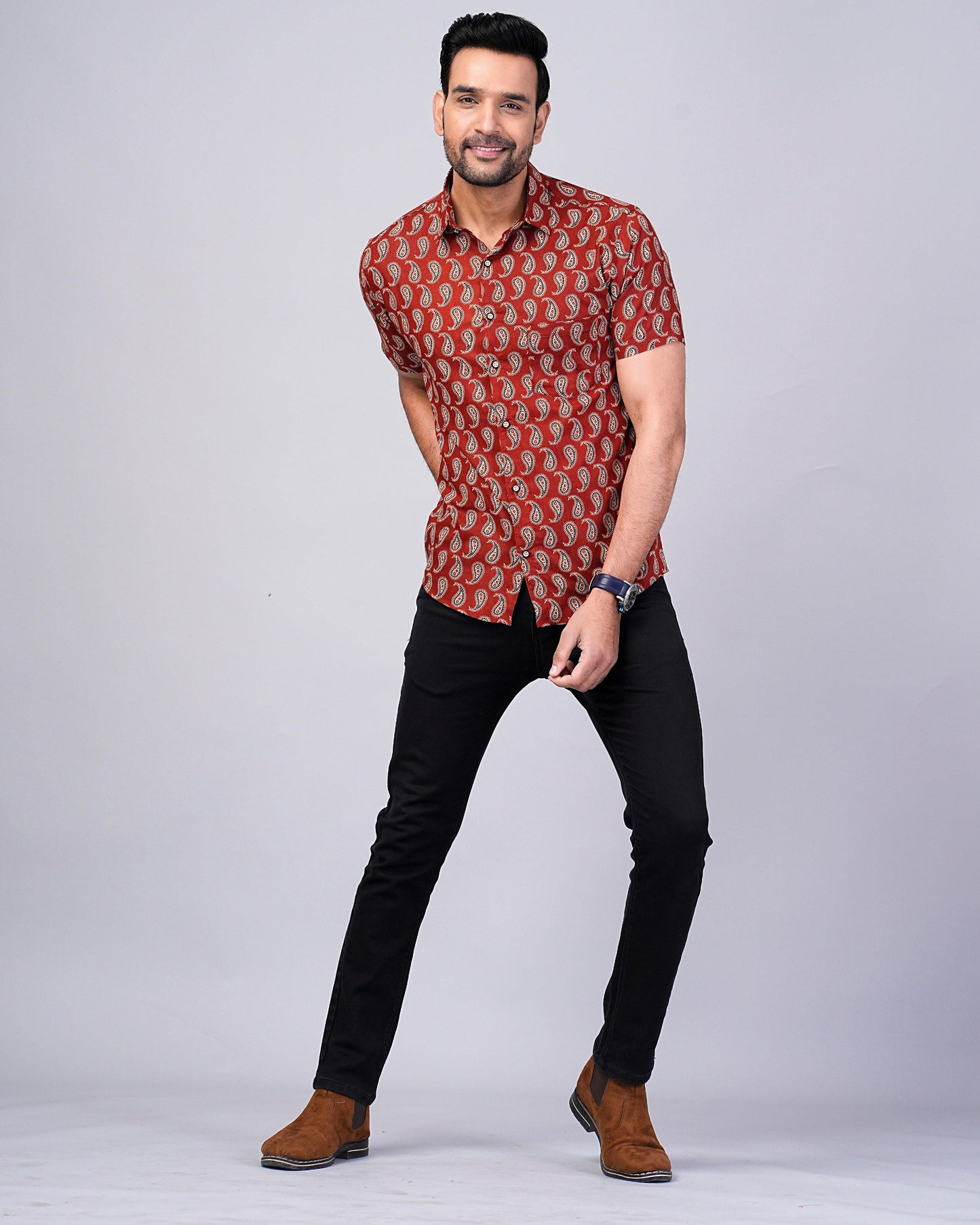 Men's Paisley Printed Half-Sleeves shirts
