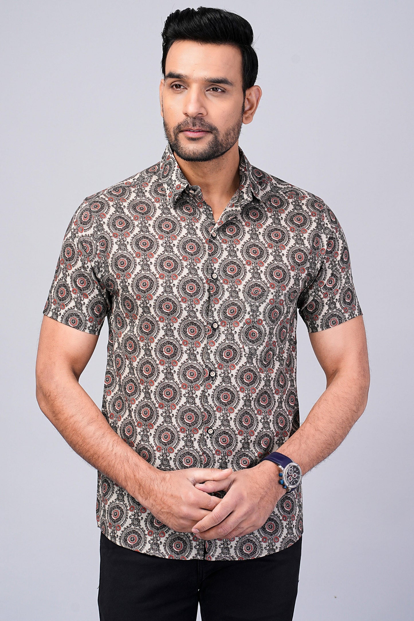 Men's Ethnic Motif Printed Half-Sleeves shirts