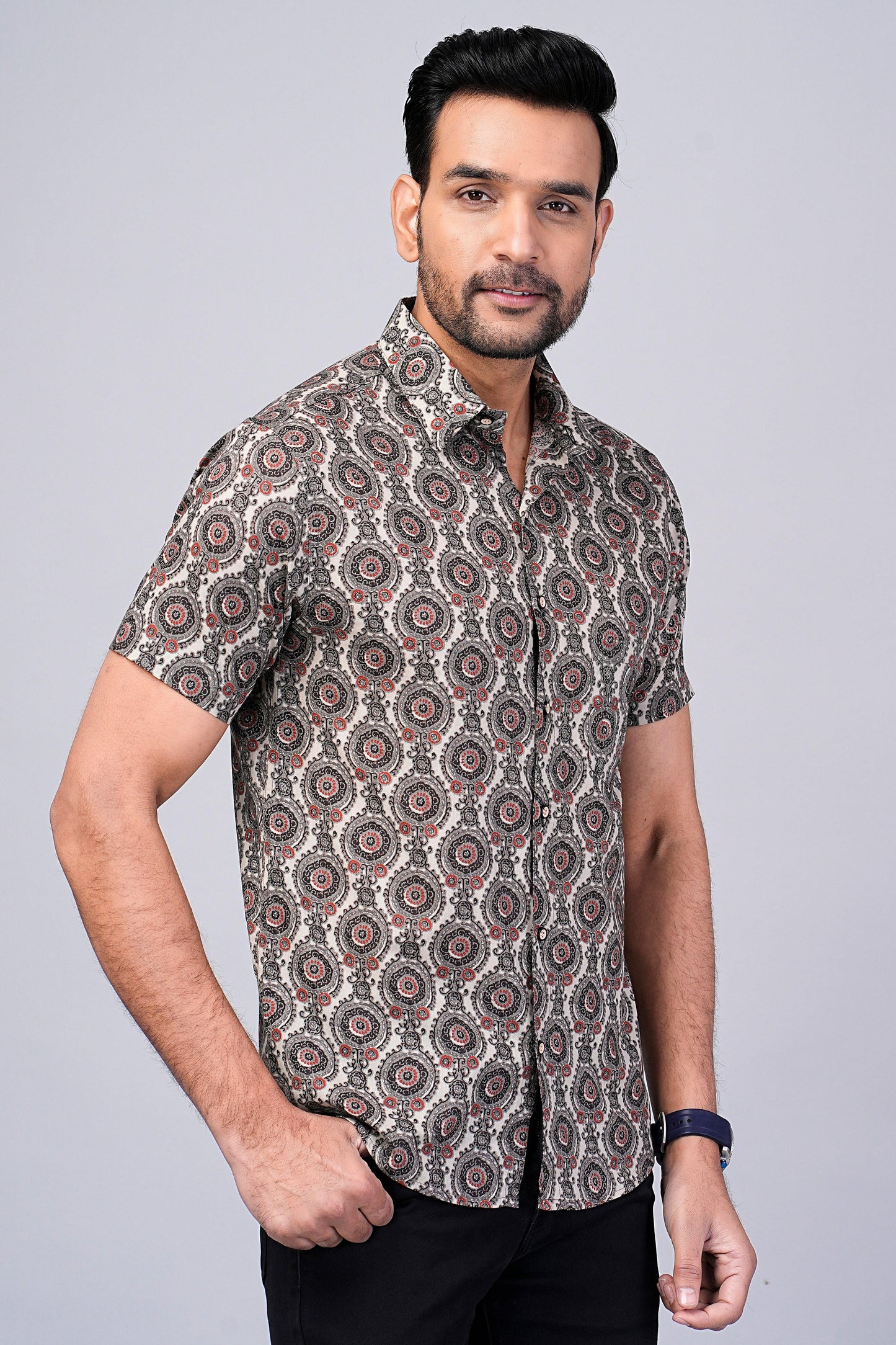 Men's Ethnic Motif Printed Half-Sleeves shirts