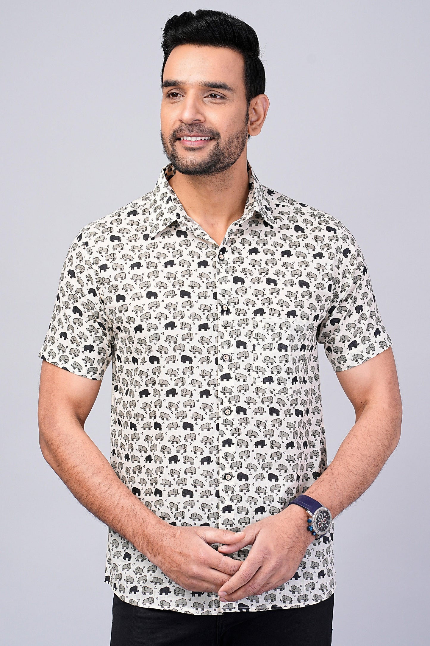 Men's Elephant Motif Printed Half-Sleeves shirts