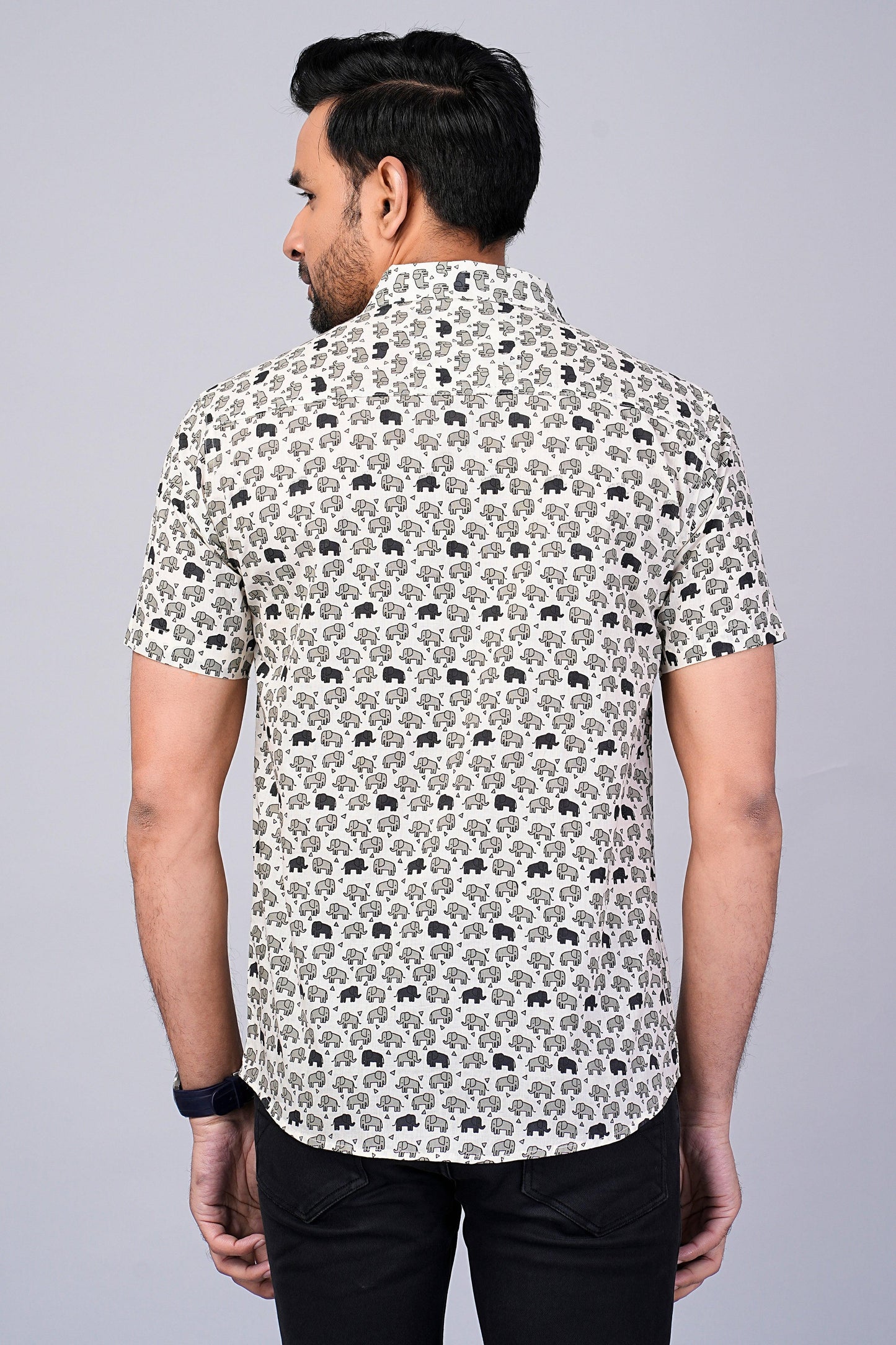 Men's Elephant Motif Printed Half-Sleeves shirts