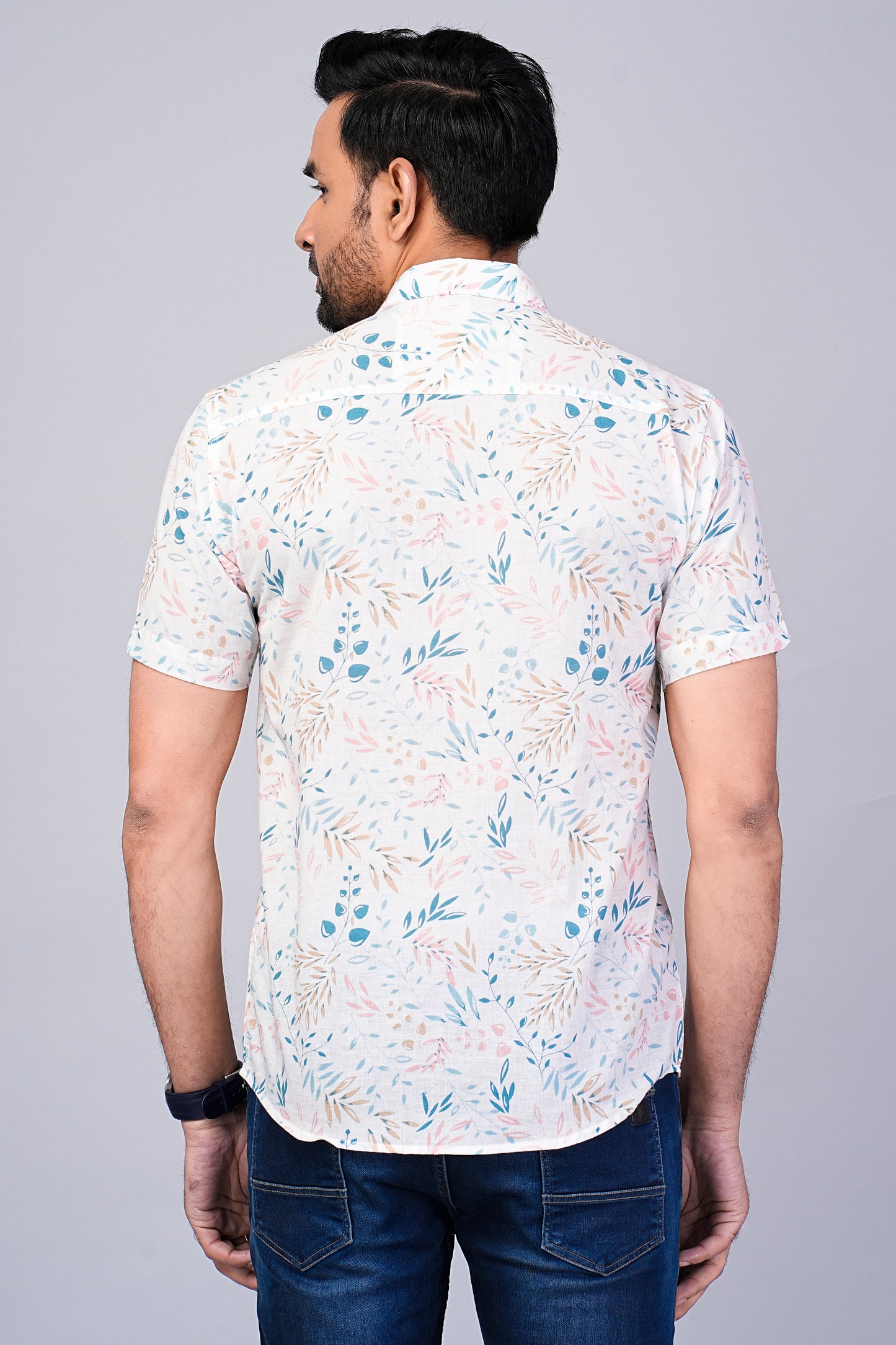 Men's Ethnic Leaf Printed Half-Sleeves shirts