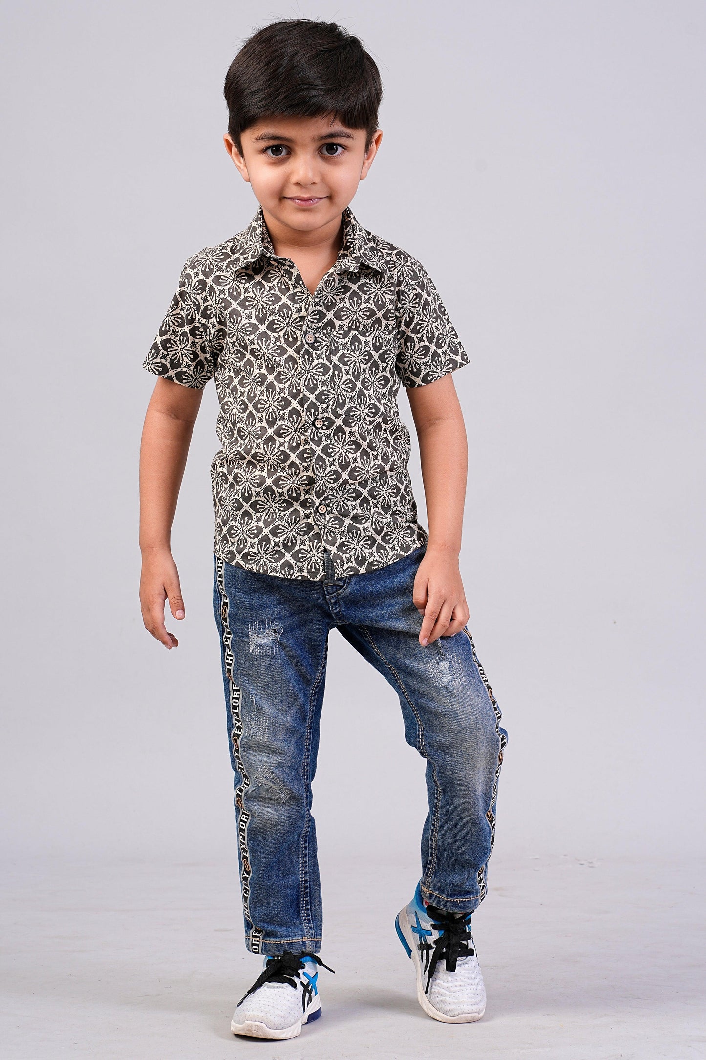 Boy's Ethnic Black Geometry Printed Half-Sleeves Shirts