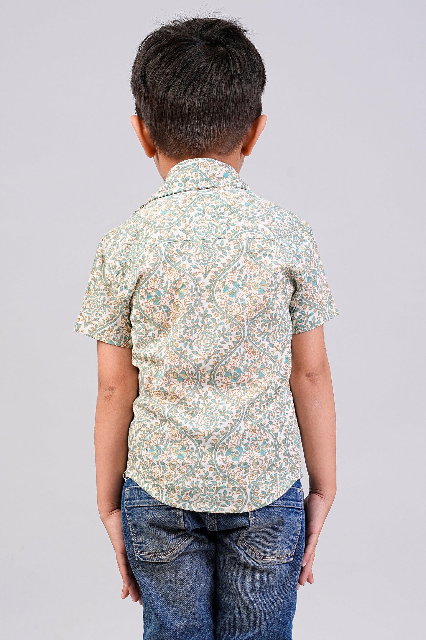 Boy's Ethnic Leaf Printed Half-Sleeves Shirts