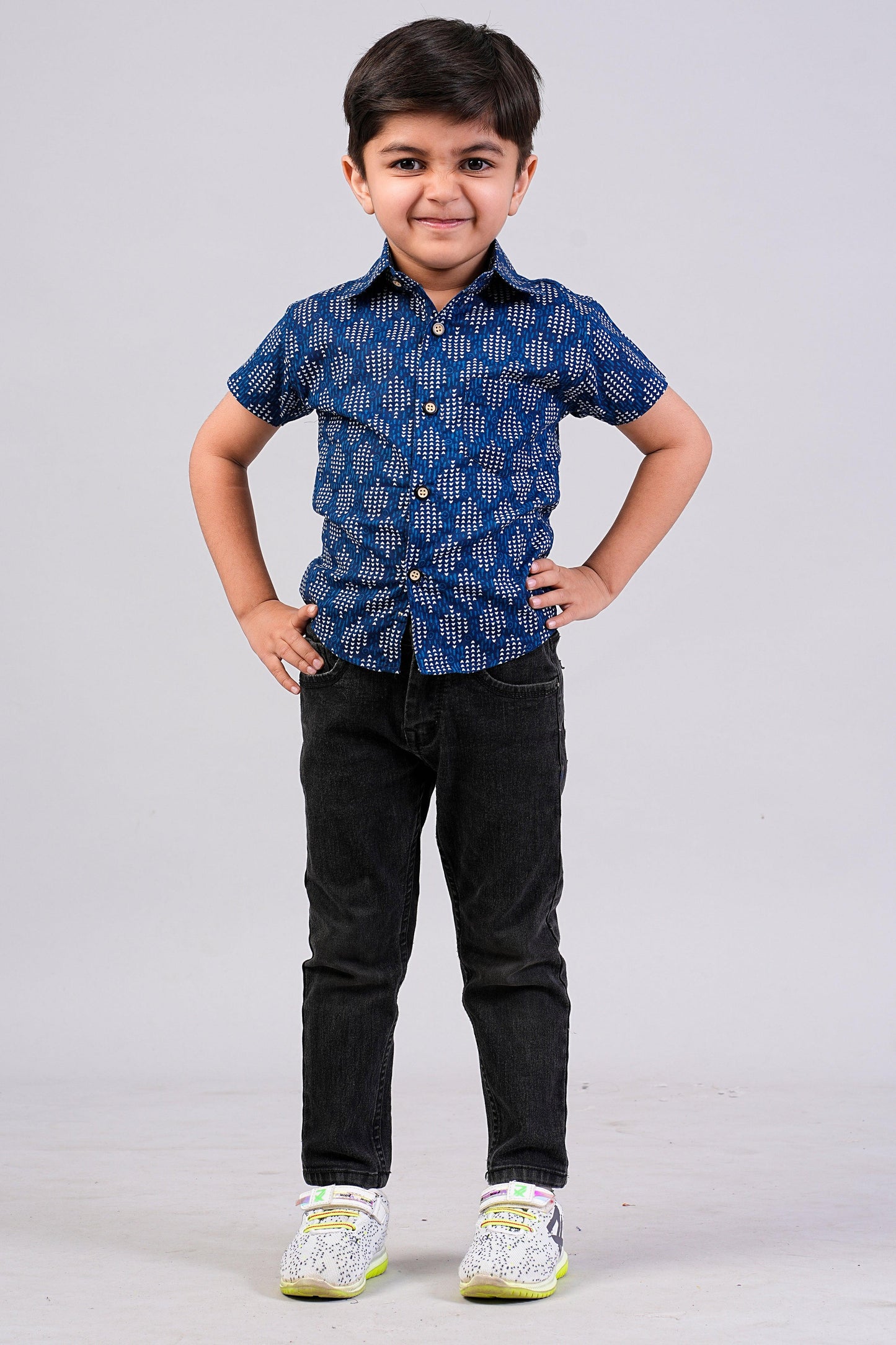 Boy's Indigo Printed Half-Sleeves Shirts