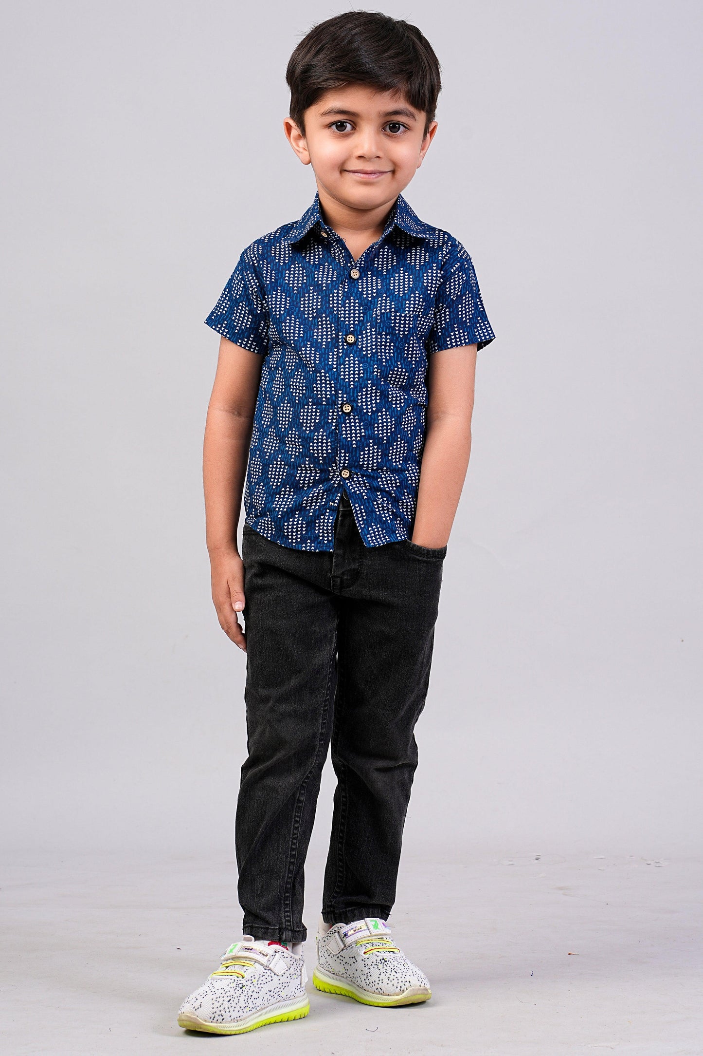 Boy's Indigo Printed Half-Sleeves Shirts