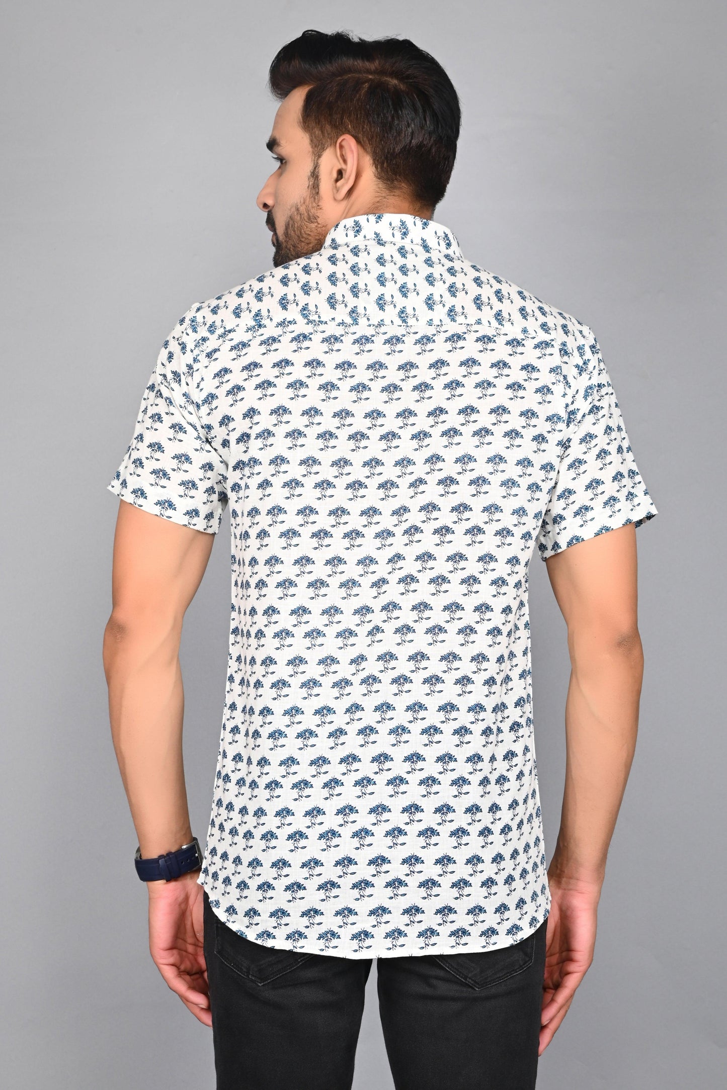 Men's Blue Floral Printed Half-Sleeves shirts