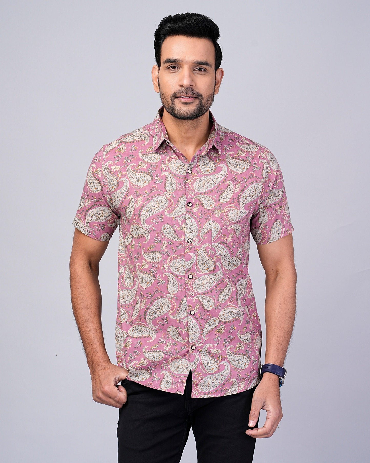 Men's Pink Paisley Printed Half-Sleeves shirts