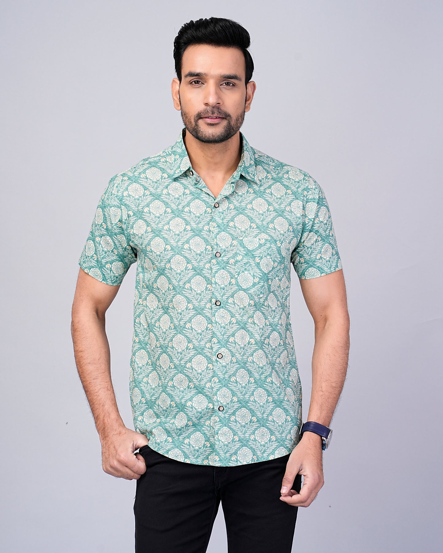 Men's Floral Printed Half-Sleeves shirts