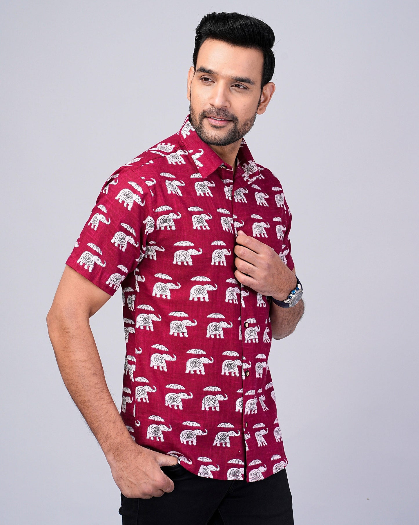 Men's Elephant Maroon Color Printed Half-Sleeves shirts