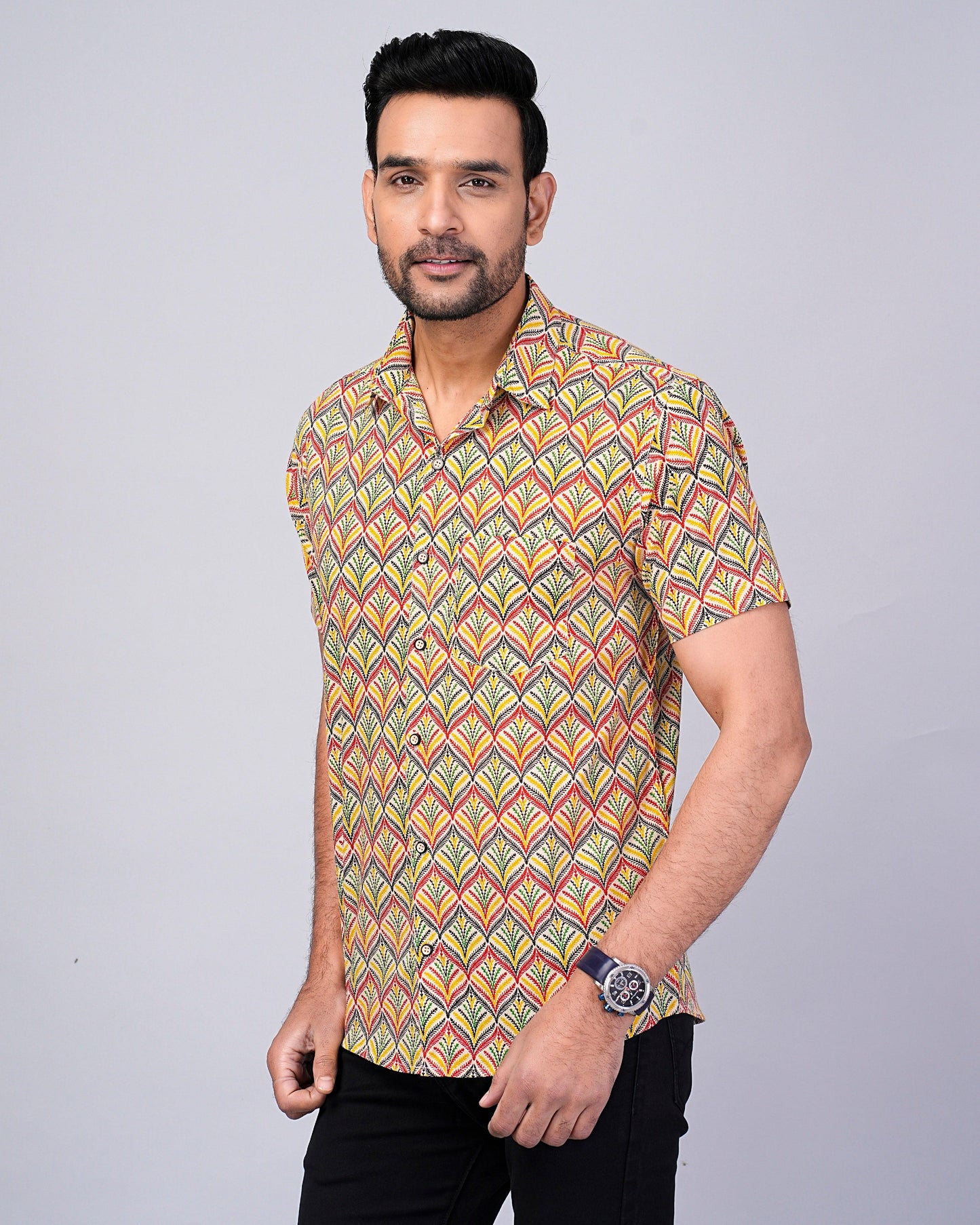 Men's Floral Multi Color Printed Half-Sleeves shirts