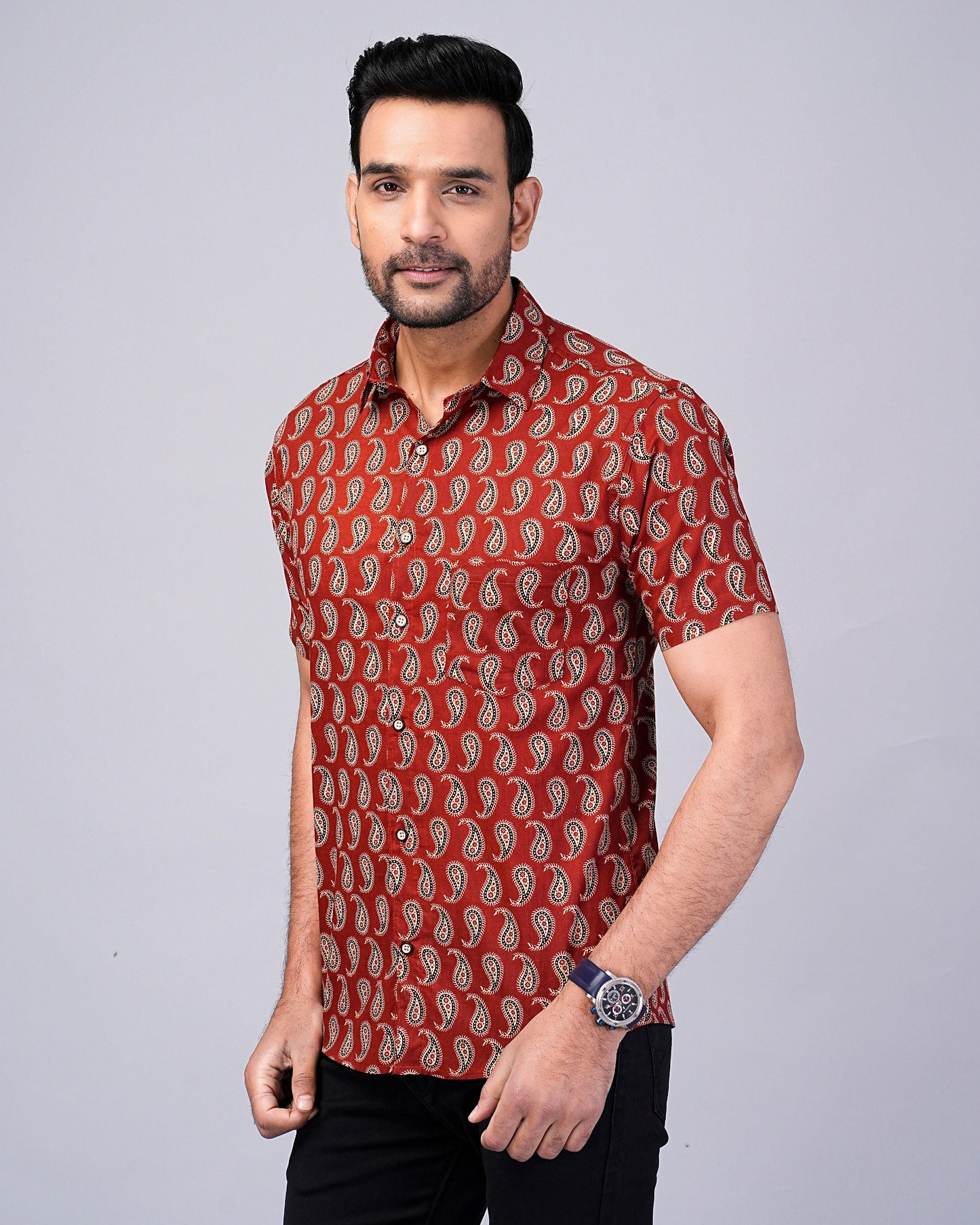 Men's Paisley Printed Half-Sleeves shirts