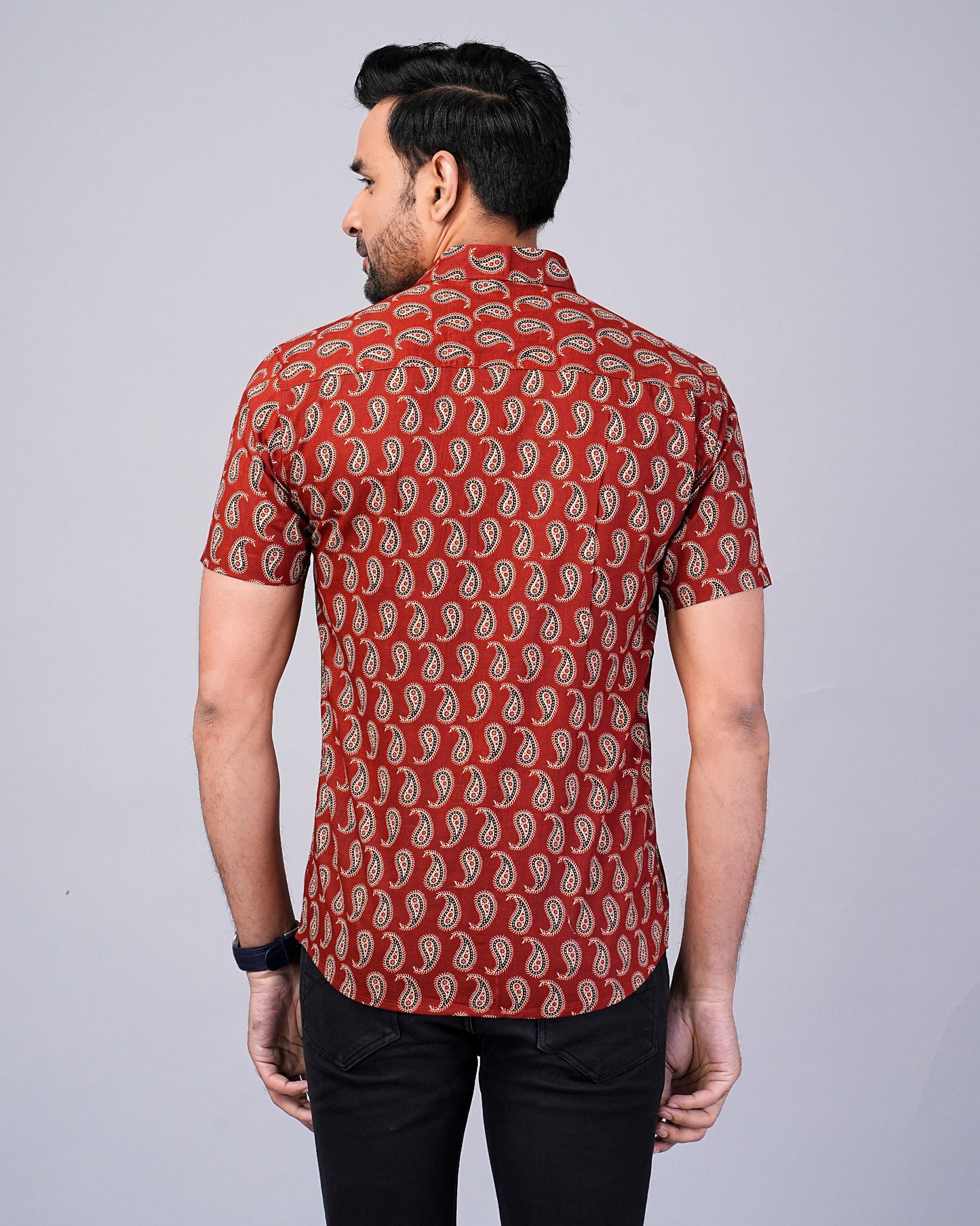 Men's Paisley Printed Half-Sleeves shirts