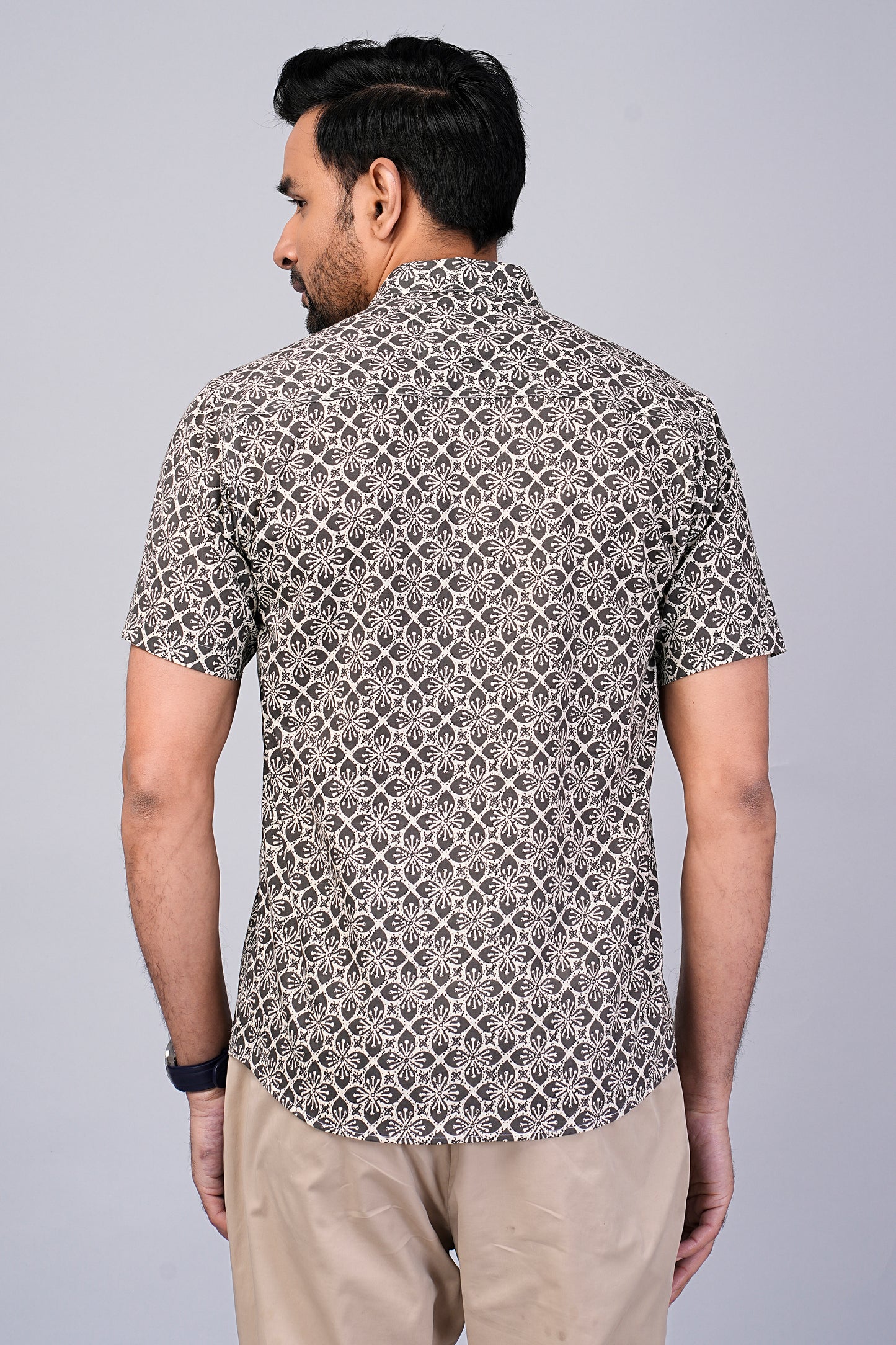 Men's Geometric Black & Grey Printed Half-Sleeves shirts