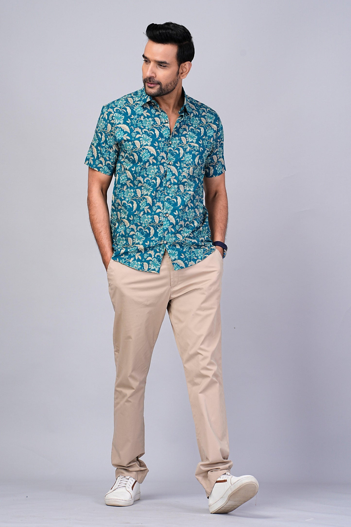 Men's Floral Printed Half-Sleeves shirts