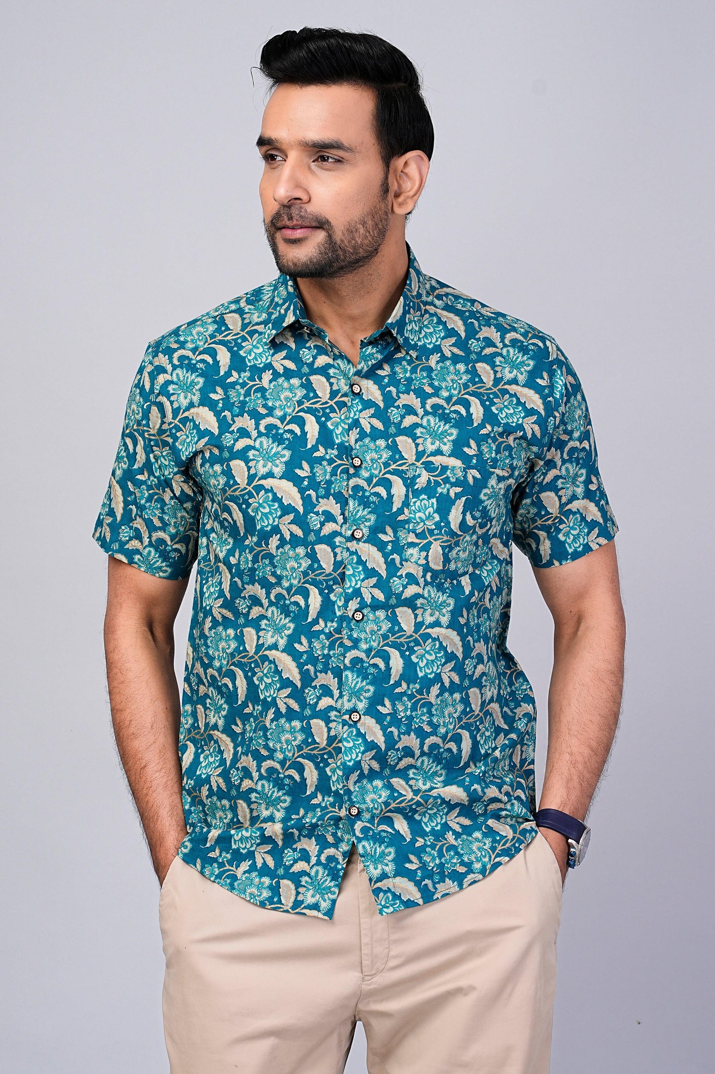 Men's Floral Printed Half-Sleeves shirts