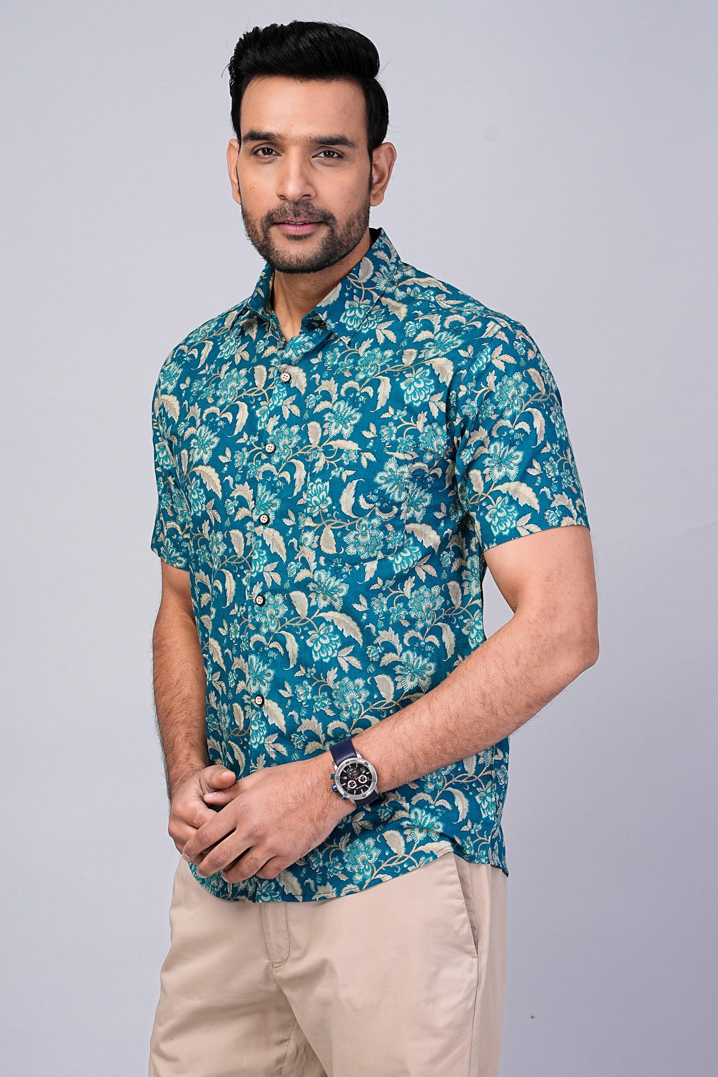 Men's Floral Printed Half-Sleeves shirts