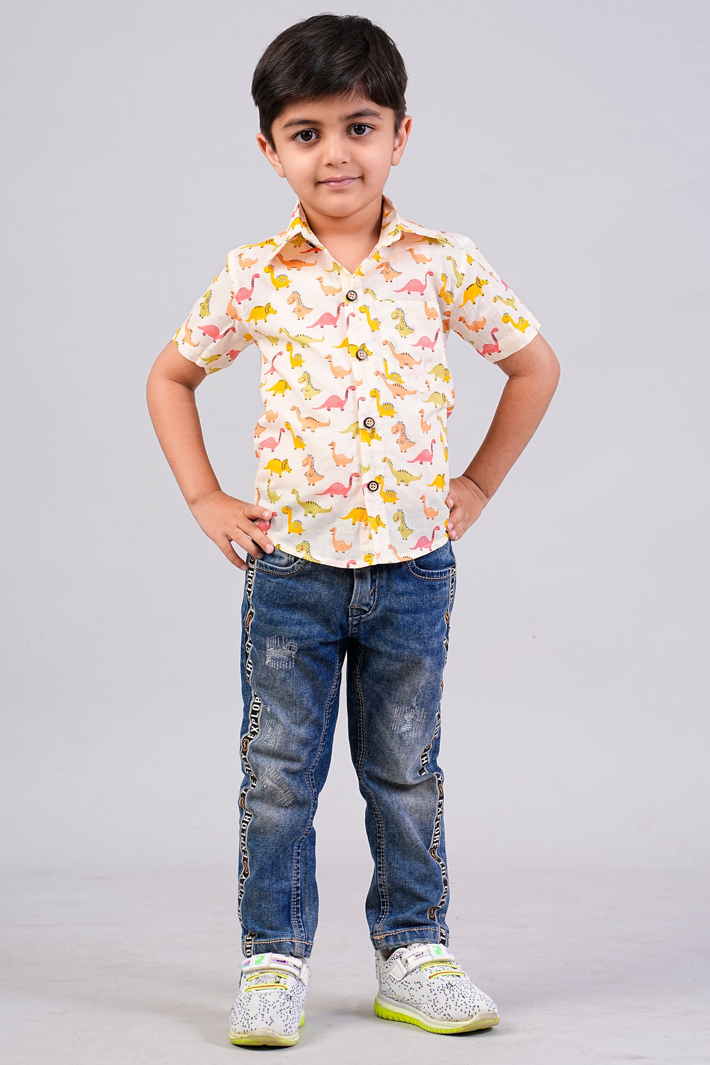 Boy's Daynasor Printed Half-Sleeves Shirts